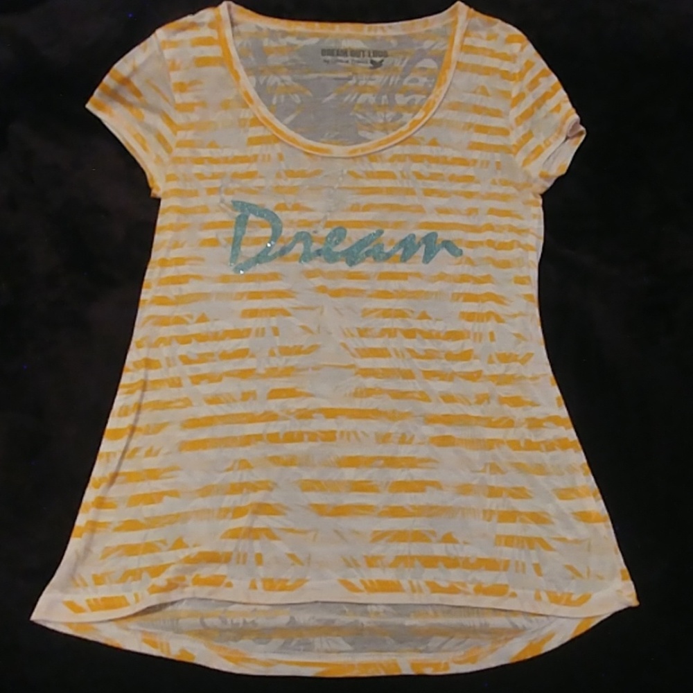 Selena Gomez casual tee